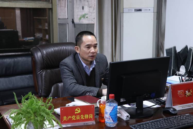 重庆市江北区撤销后,原副区长吴亚莉调任大足区委常委